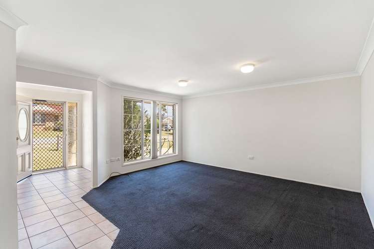 Second view of Homely house listing, 11 Murphy Circuit, Ashtonfield NSW 2323