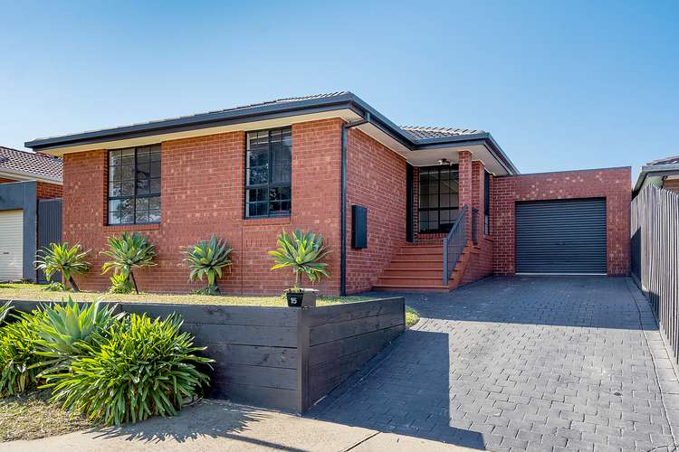 Main view of Homely house listing, 15 Wattle Close, Meadow Heights VIC 3048