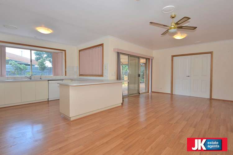 Fifth view of Homely house listing, 32 Bartlett Crescent, Hoppers Crossing VIC 3029