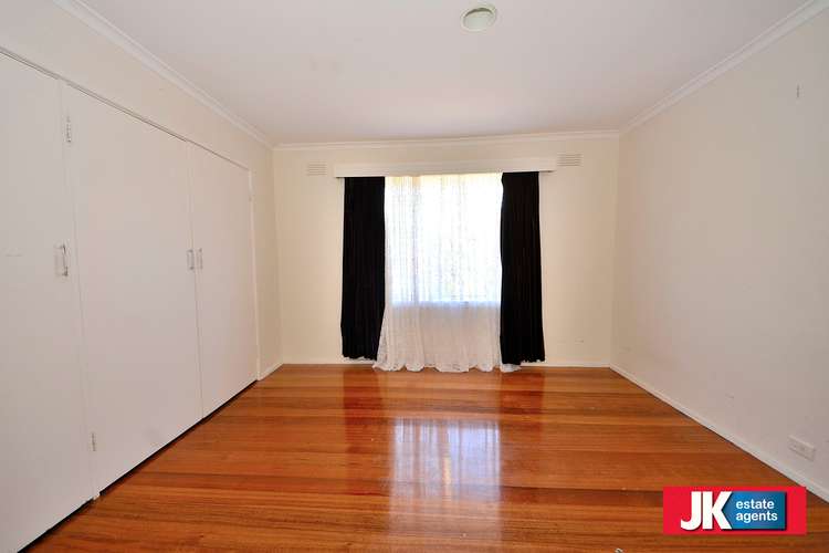 Fifth view of Homely house listing, 39 Wiltonvale Avenue, Hoppers Crossing VIC 3029