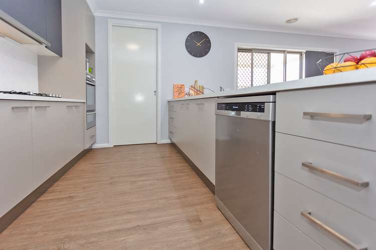 Sixth view of Homely house listing, 8 Baxter Court, Lavington NSW 2641