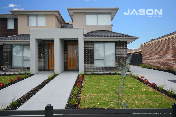 Main view of Homely townhouse listing, 2/34 Banksia Grove, Tullamarine VIC 3043