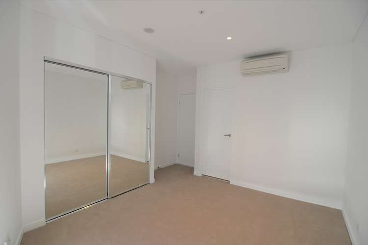 Fourth view of Homely apartment listing, 10713/320 MacArthur Ave, Hamilton QLD 4007
