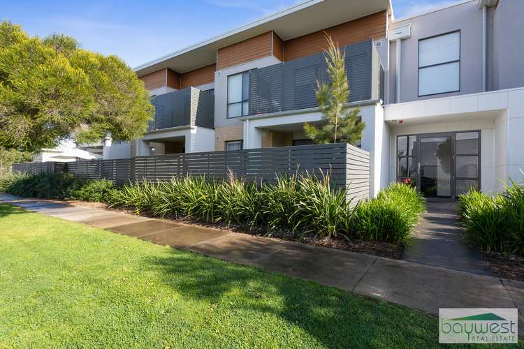 Second view of Homely unit listing, 2/10 Queen Street, Hastings VIC 3915