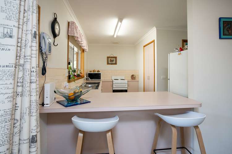 Fifth view of Homely unit listing, 2/565 Seymour Street, Lavington NSW 2641