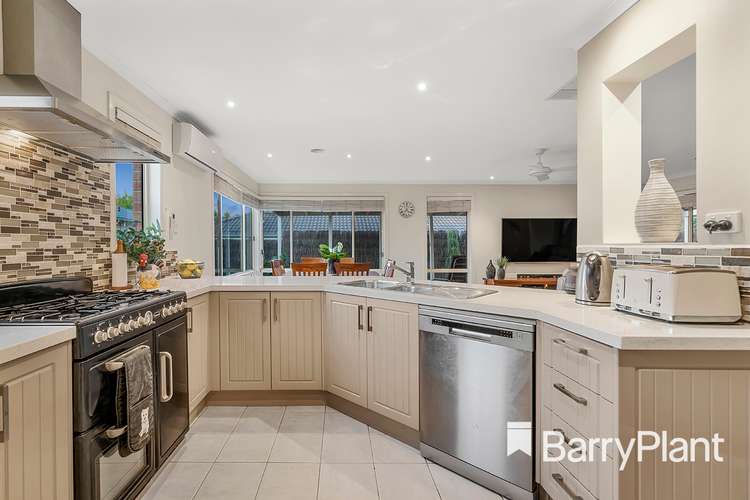 Fifth view of Homely house listing, 7 Paris Court, Mooroolbark VIC 3138