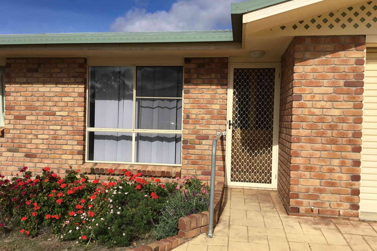 Main view of Homely unit listing, 2/6 Mathews Street, Warwick QLD 4370