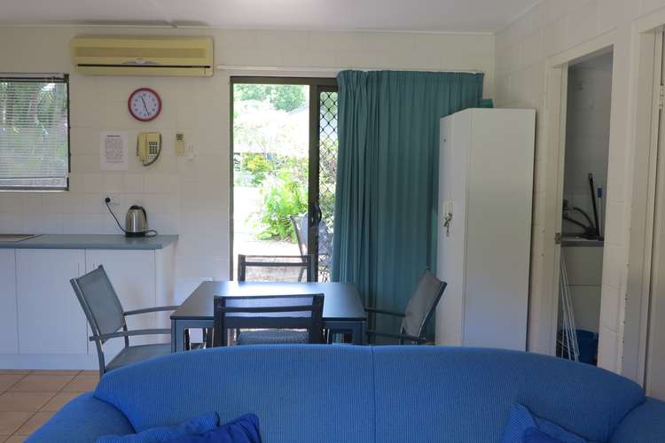 Third view of Homely unit listing, 3/2 Endeavour Road, Arcadia QLD 4819