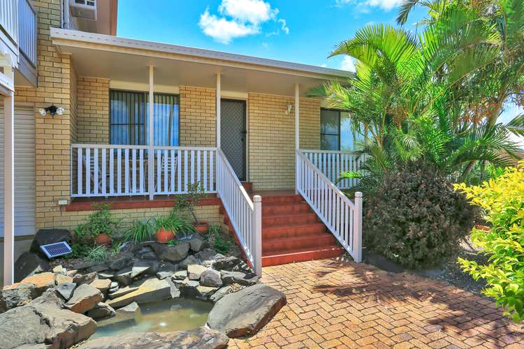 Third view of Homely house listing, 3 Crest Ct..., Avoca QLD 4670