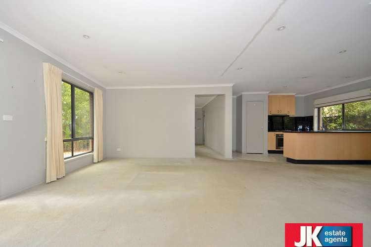 Second view of Homely house listing, 10 MANIFERA CLOSE, Wyndham Vale VIC 3024