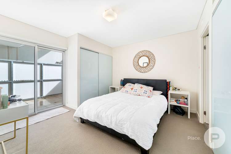 Third view of Homely apartment listing, 30/10 Dowse Street, Paddington QLD 4064