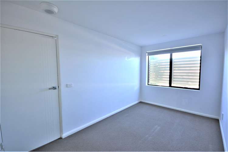 Third view of Homely apartment listing, 15/836 Pascoe Vale Road, Glenroy VIC 3046