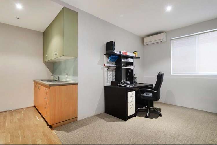 Main view of Homely apartment listing, 2/650 Elizabeth Street, Melbourne VIC 3000