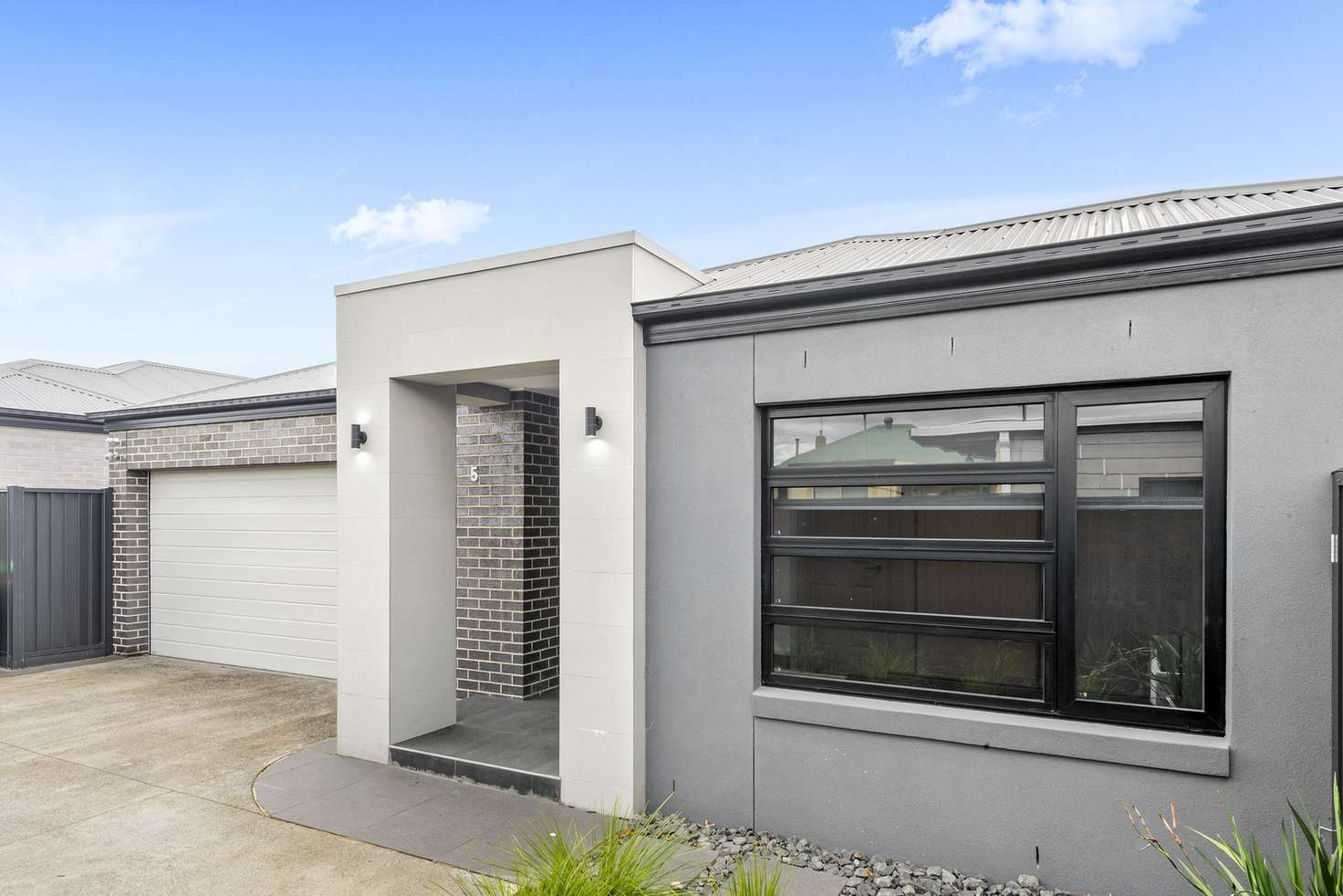 Main view of Homely house listing, 5/8 Polwarth Street, Colac VIC 3250