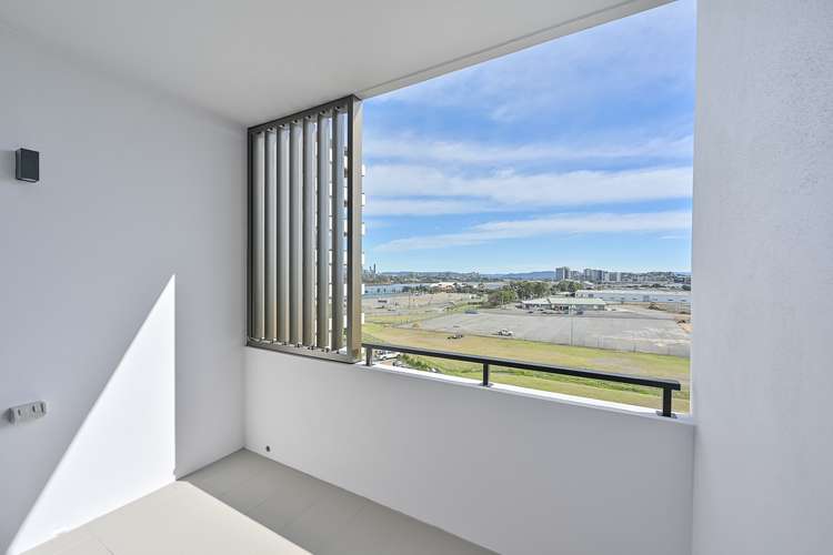 Third view of Homely apartment listing, 20007/320 Macarthur Avenue, Hamilton QLD 4007