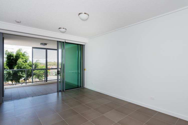 Second view of Homely apartment listing, 3205/126 Parkside Circuit, Hamilton QLD 4007