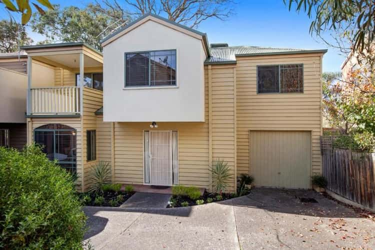 Main view of Homely townhouse listing, 2/98 Mountain View Road, Montmorency VIC 3094