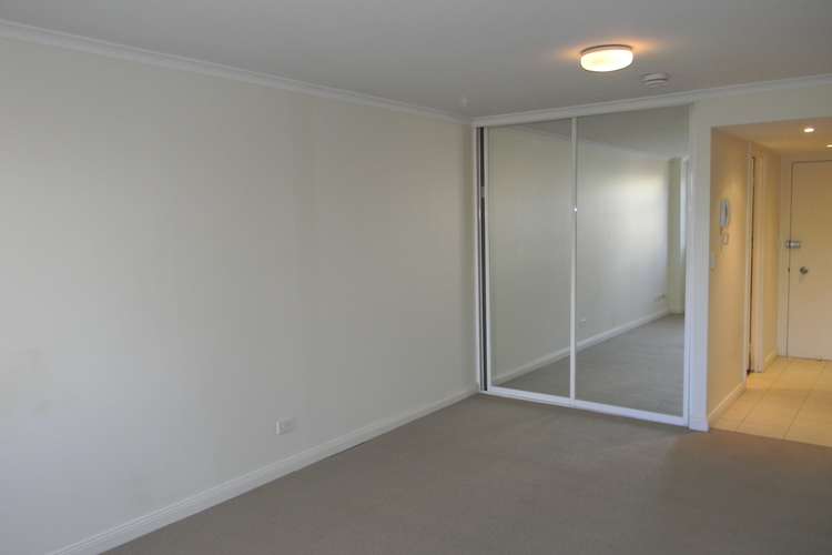 Third view of Homely studio listing, 401/9 William street, North Sydney NSW 2060