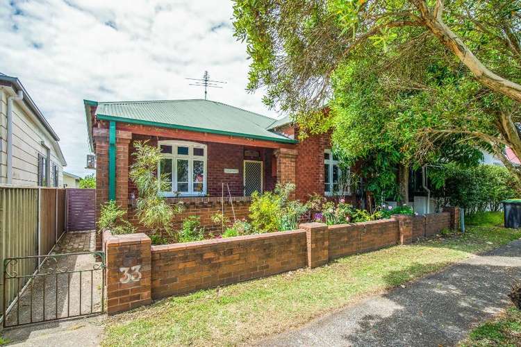 33 Emerald Street, Hamilton North NSW 2292