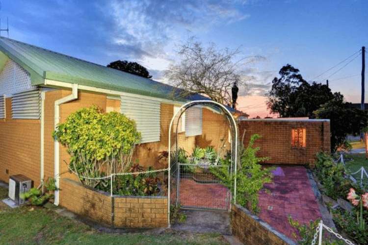 Main view of Homely house listing, 24 Baldwin Crescent..., Avoca QLD 4670
