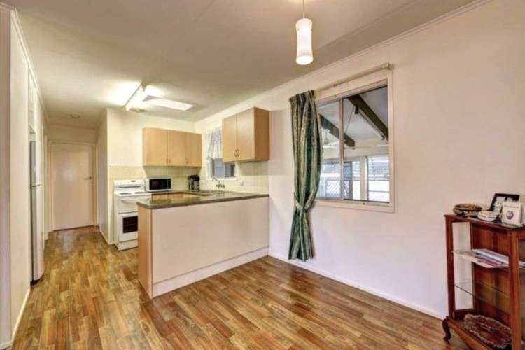 Fifth view of Homely house listing, 24 Baldwin Crescent..., Avoca QLD 4670