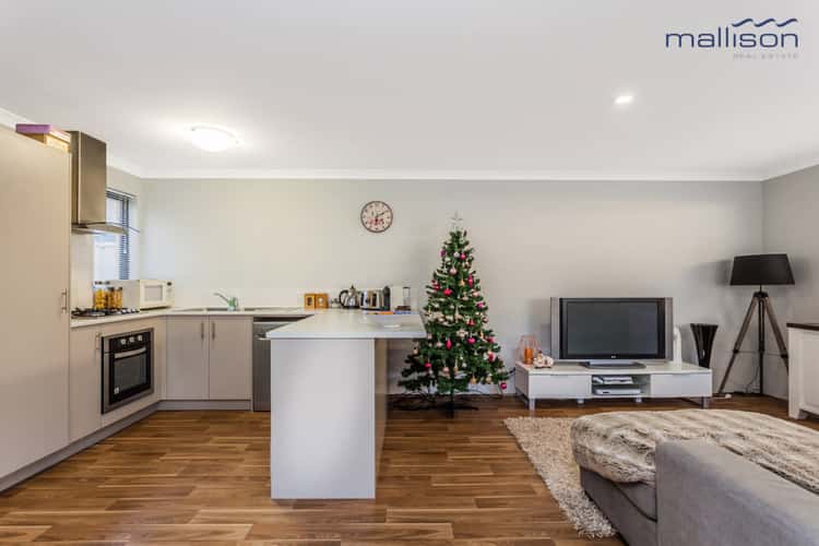Second view of Homely house listing, 3 Molonglo Crescent, Baldivis WA 6171