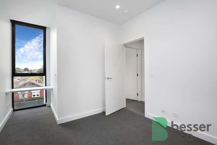 Fifth view of Homely apartment listing, 202/88 Orrong Crescent, Caulfield North VIC 3161