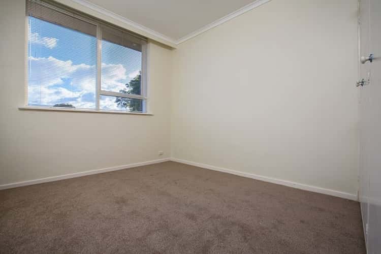 Fourth view of Homely apartment listing, 4/11 Roseberry Grove, Glen Huntly VIC 3163