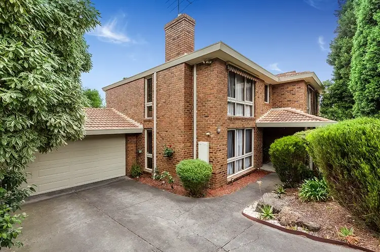 2 Cotswold Close