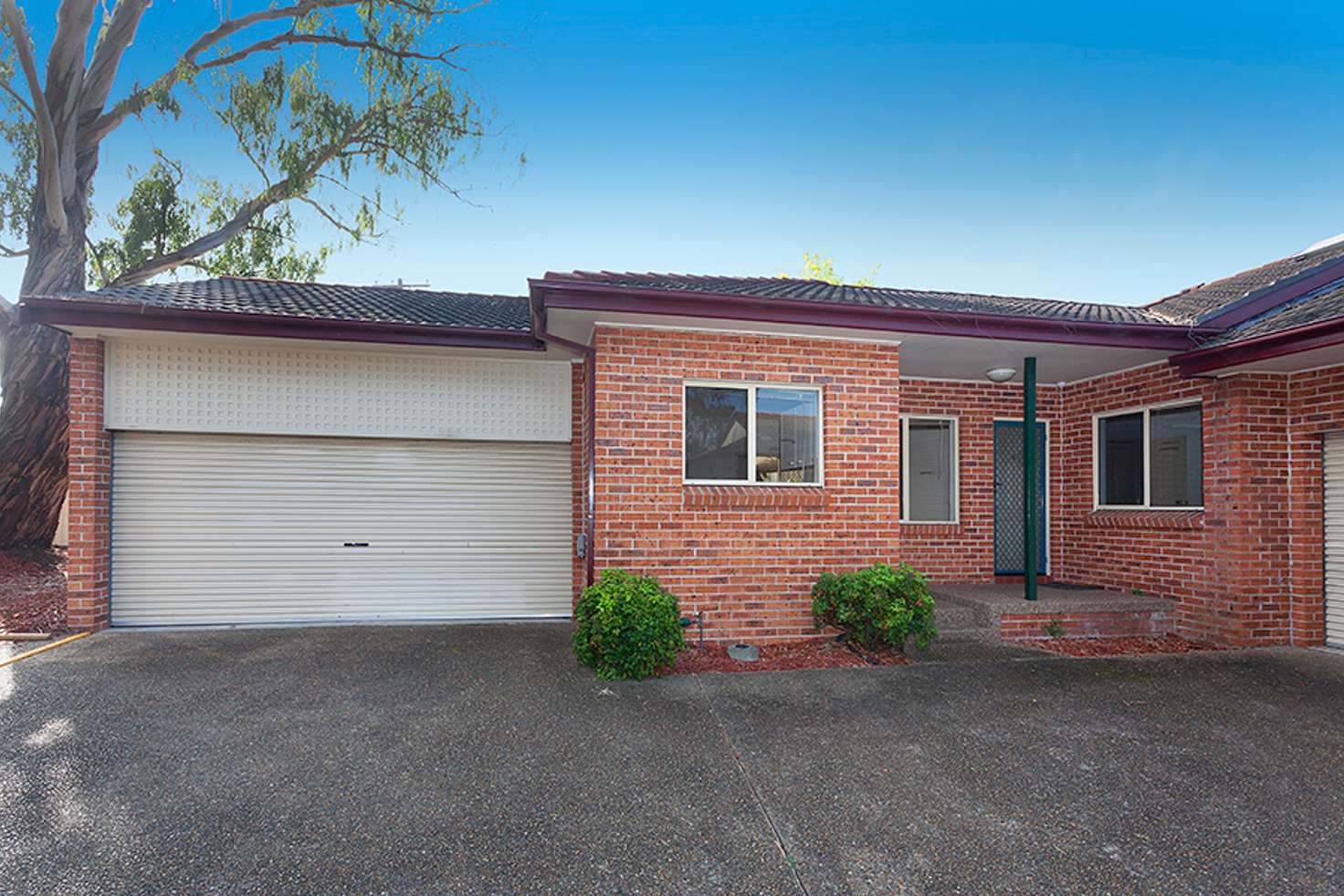 Main view of Homely villa listing, 2/2A Faye Avenue, Blakehurst NSW 2221