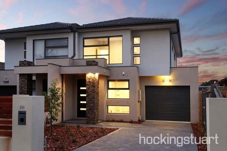 Main view of Homely townhouse listing, 21B McArthur Street, Bentleigh VIC 3204