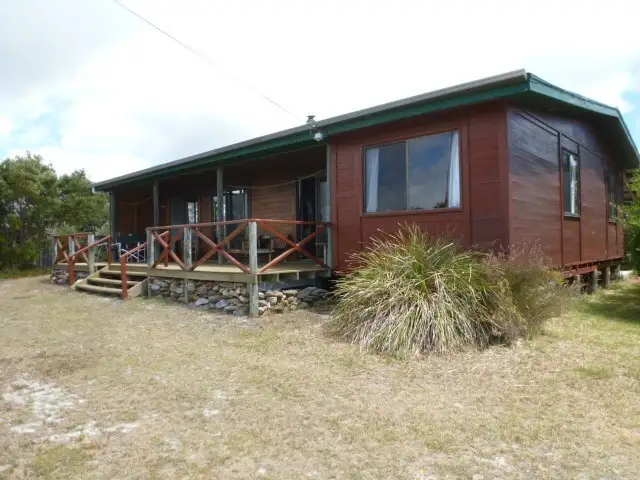 1 Carins Close, Tomahawk TAS 7262