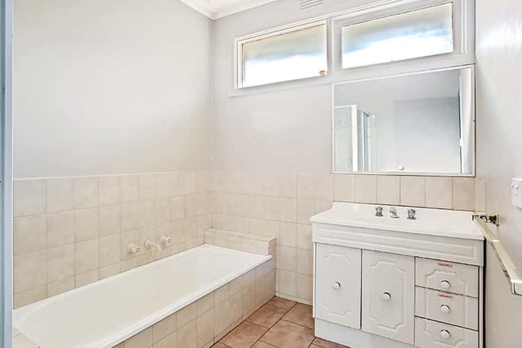 Fifth view of Homely house listing, 2/66 Mahoneys Road, Forest Hill VIC 3131