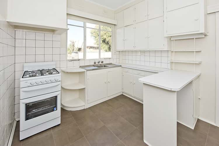 Fifth view of Homely house listing, 2 Maple Court, Heidelberg West VIC 3081