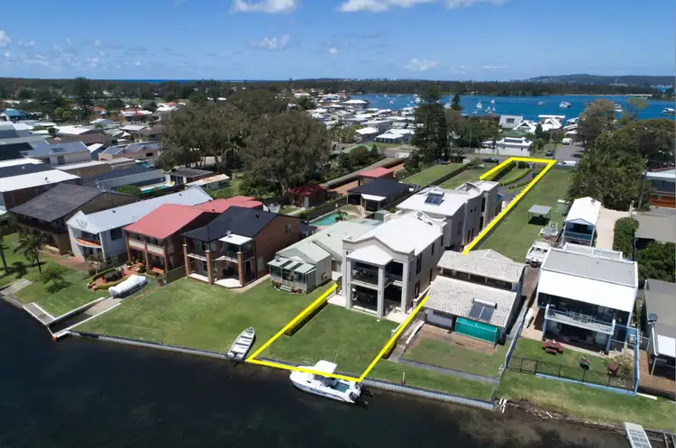 91 Marks Point Road, Marks Point NSW 2280