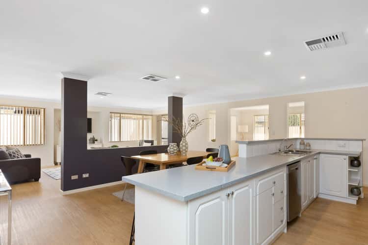 Fifth view of Homely house listing, 8 Cotswold Parade, Aubin Grove WA 6164