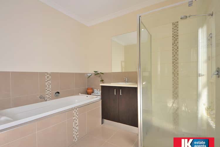 Fifth view of Homely unit listing, 1/43 Basinview Drive, Tarneit VIC 3029