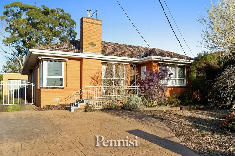 16 Beryl Street, Essendon West VIC 3040