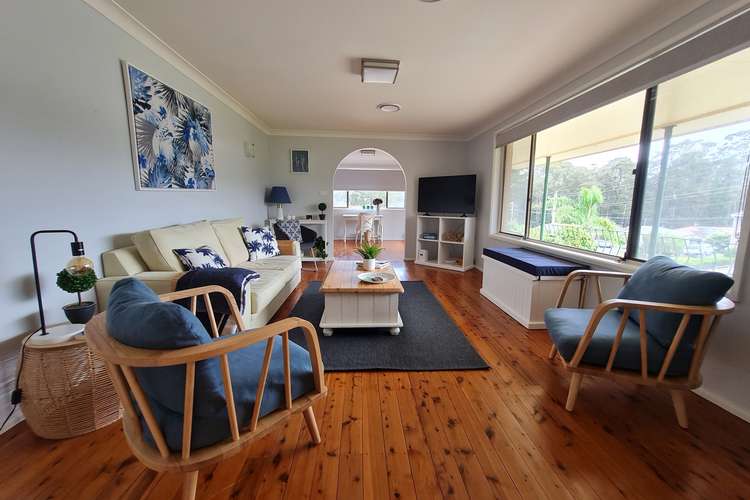 5 Hume  Road, Surf Beach NSW 2536