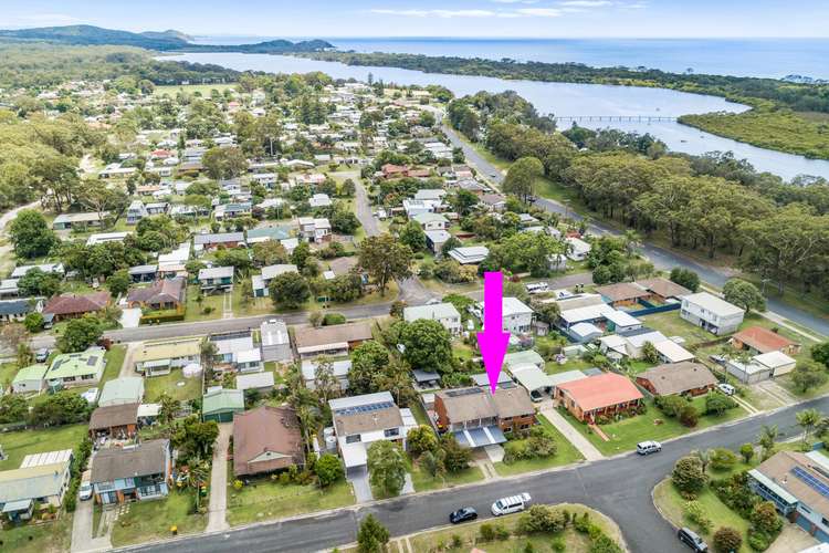 6 Fifteenth  Avenue, Stuarts Point NSW 2441