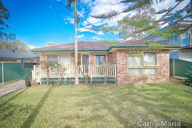 11 Barclay Avenue, Mannering Park NSW 2259