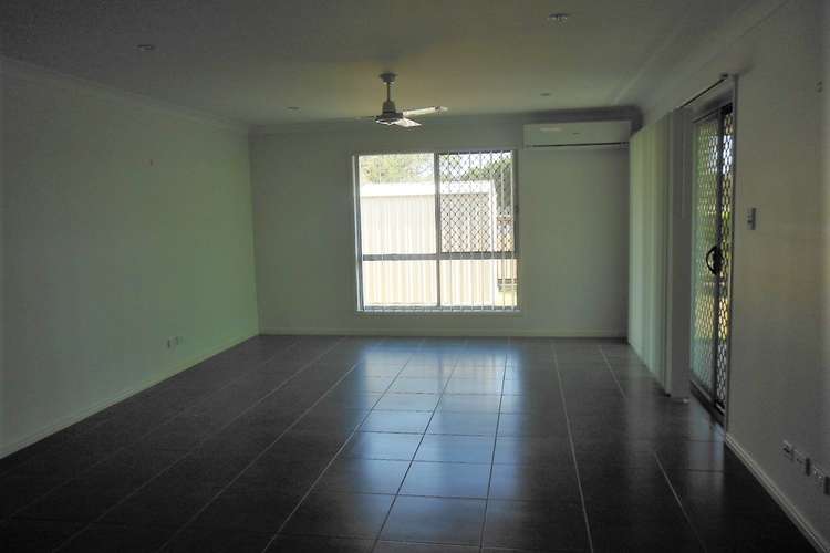 Second view of Homely semiDetached listing, 2/19 Adam Street, Beachmere QLD 4510