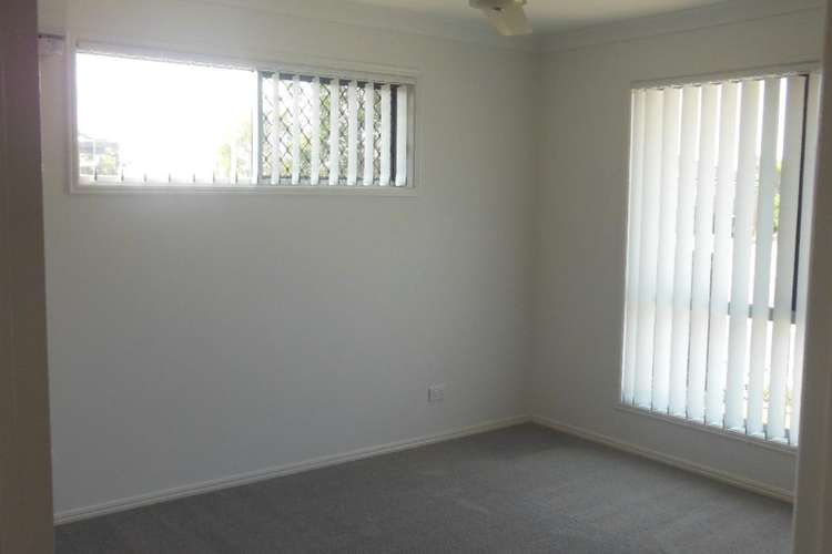Fourth view of Homely semiDetached listing, 2/19 Adam Street, Beachmere QLD 4510