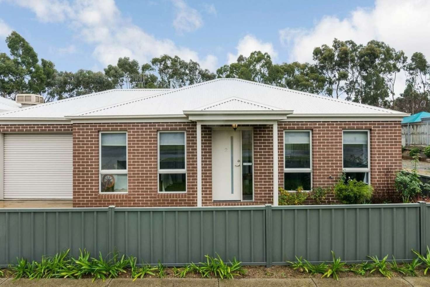 Main view of Homely house listing, 2/37 Ferguson Street, Broadford VIC 3658