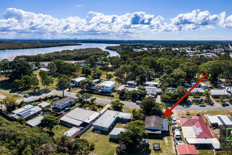 22 Whiting Street, Beachmere QLD 4510