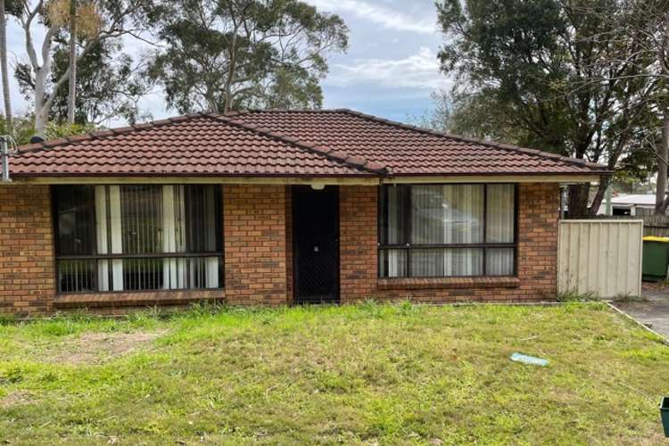 70 Griffith Street, Mannering Park NSW 2259