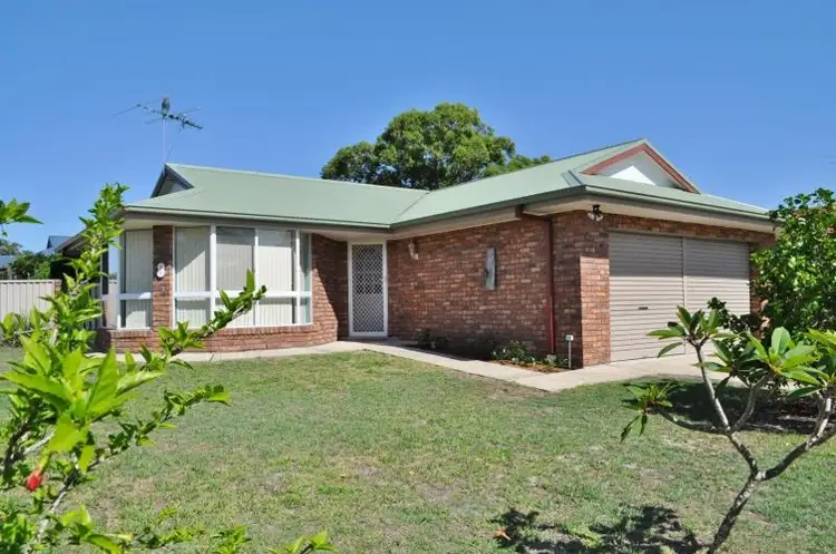 8 Hennessy  Street, Stuarts Point NSW 2441