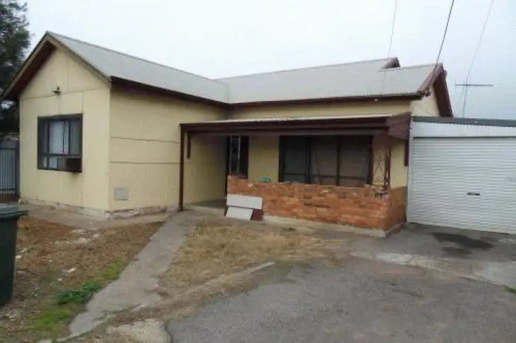 1 Fifth Street, Wingfield SA 5013