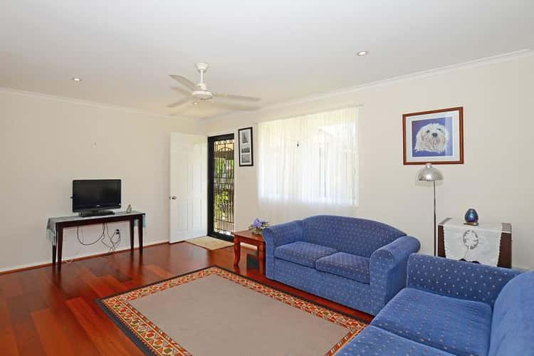 Second view of Homely house listing, 5 Elm Court, Kawungan QLD 4655