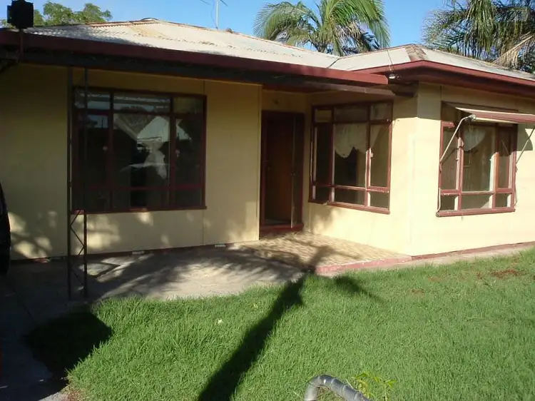 27 Fifth Street, Wingfield SA 5013